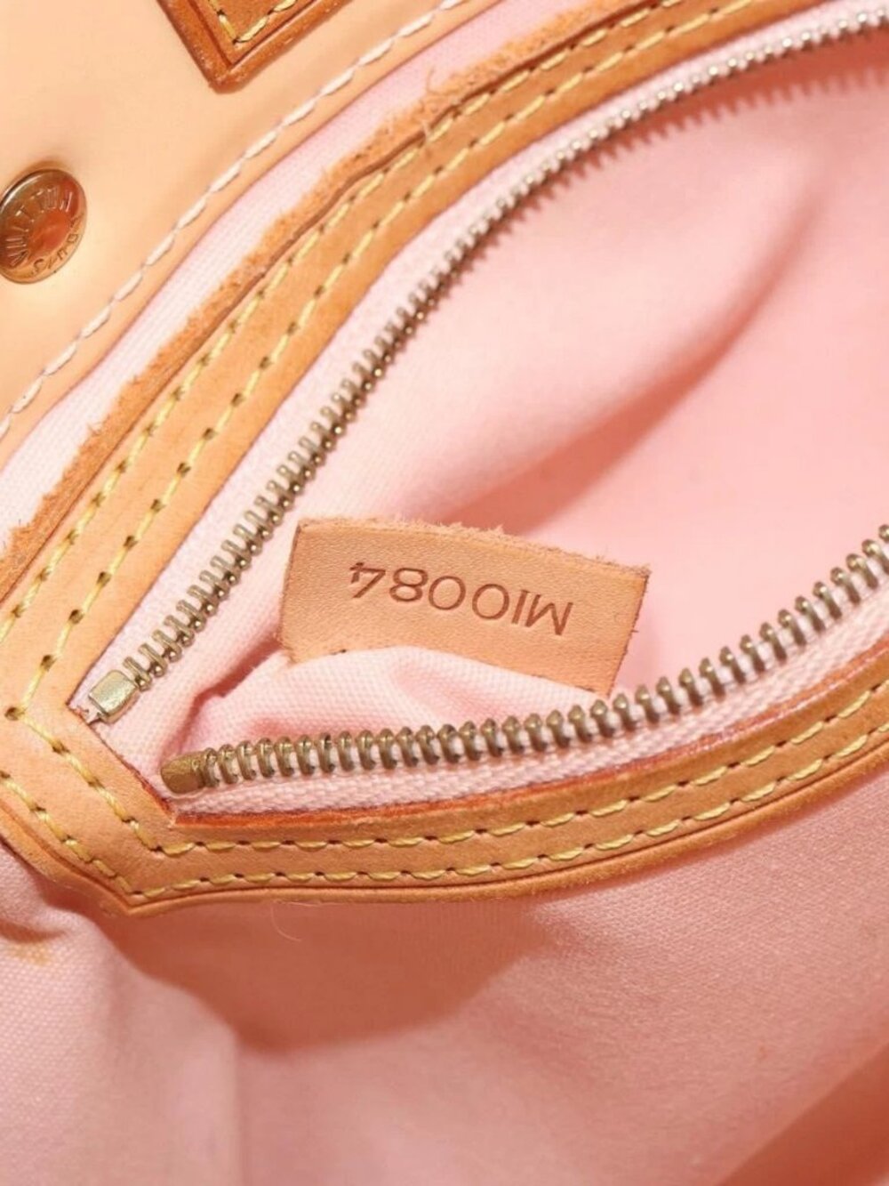 LOUIS VUITTON Monogram Vernis Reade PM Bag Marshmallow Pink M91306 Auth hk3342 - Picture 12 of 16